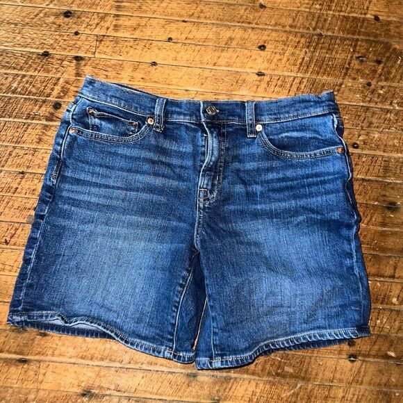 Gap white 5” preppy minimalist classic size 28 shorts - Picture 1 of 3